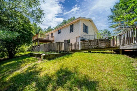 2082 Ulster Heights Road