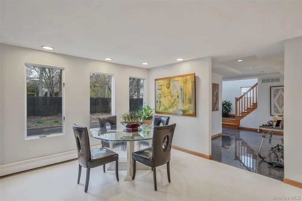 61 Park Avenue Blue Point, NY 11715