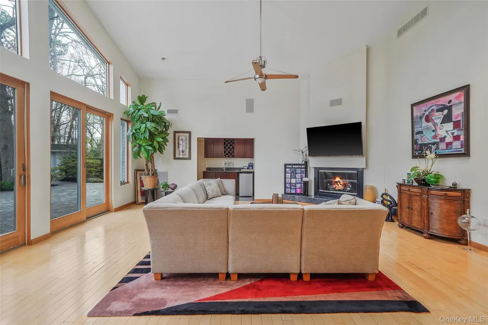 61 Park Avenue Blue Point, NY 11715