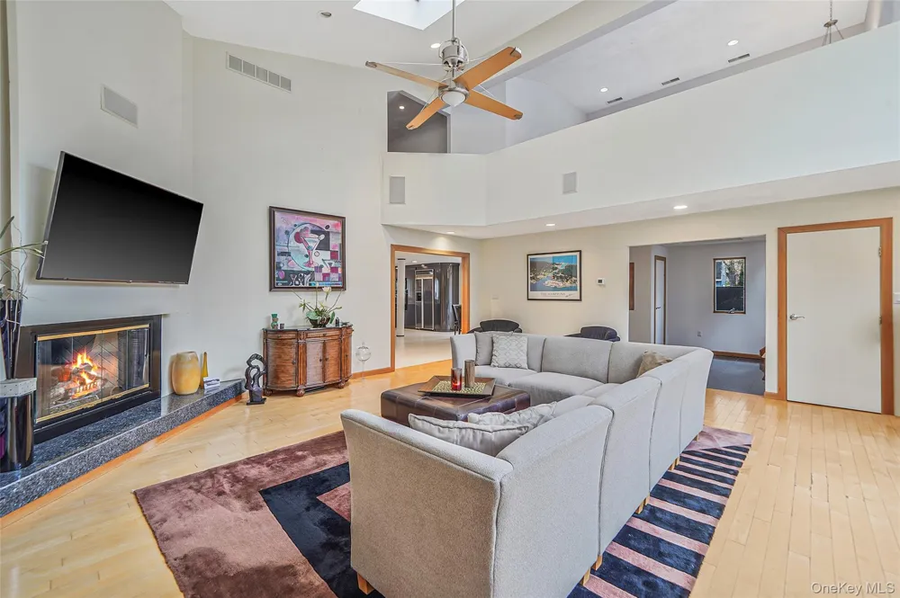 61 Park Avenue Blue Point, NY 11715