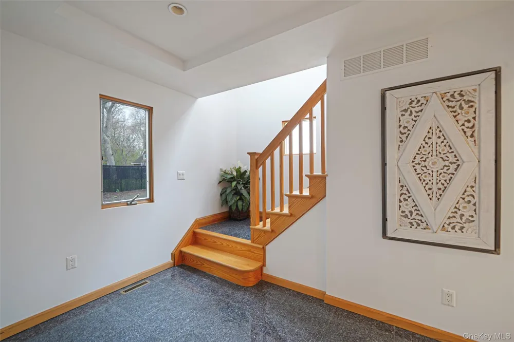 61 Park Avenue Blue Point, NY 11715