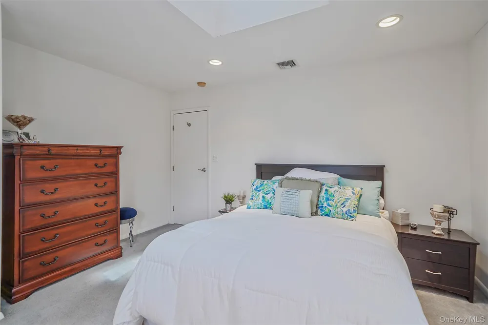 61 Park Avenue Blue Point, NY 11715