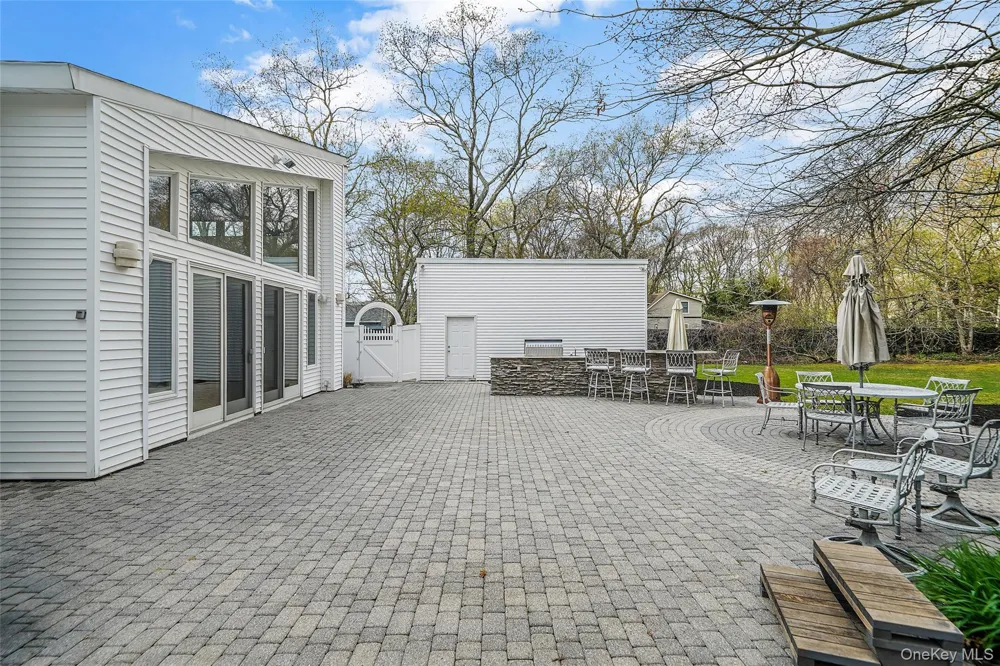 61 Park Avenue Blue Point, NY 11715