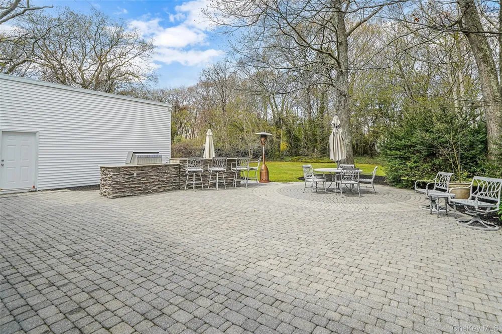 61 Park Avenue Blue Point, NY 11715