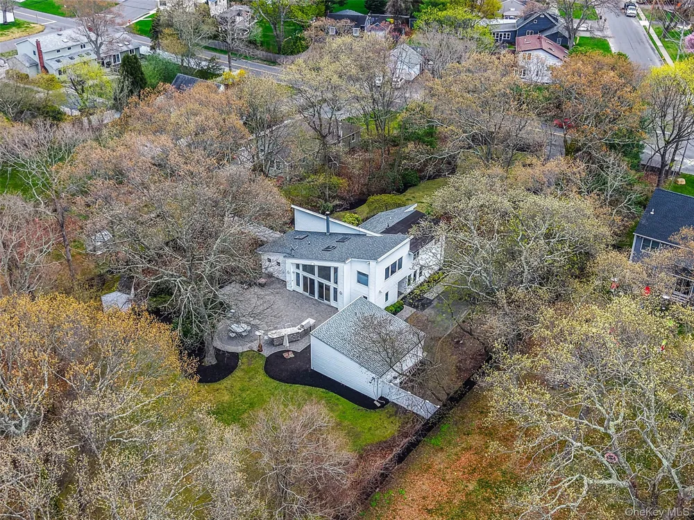 61 Park Avenue Blue Point, NY 11715