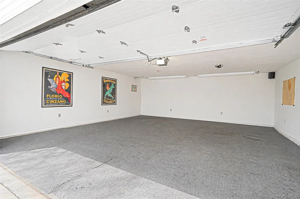 61 Park Avenue Blue Point, NY 11715