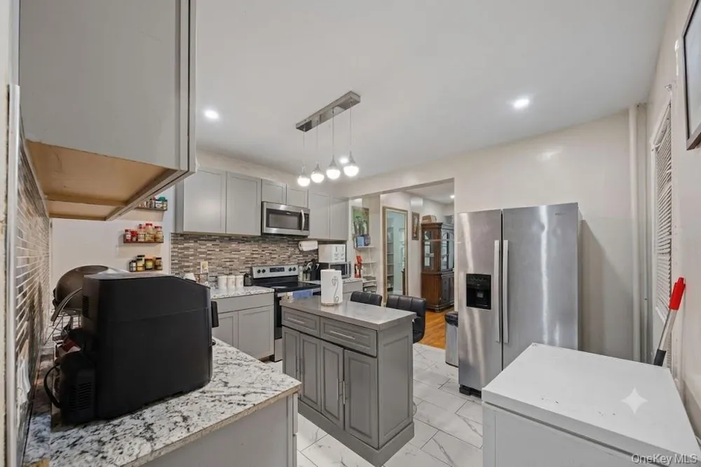 1224 Shakespeare Avenue Bronx, NY 10452