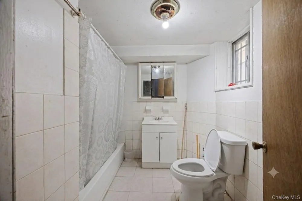 1224 Shakespeare Avenue Bronx, NY 10452