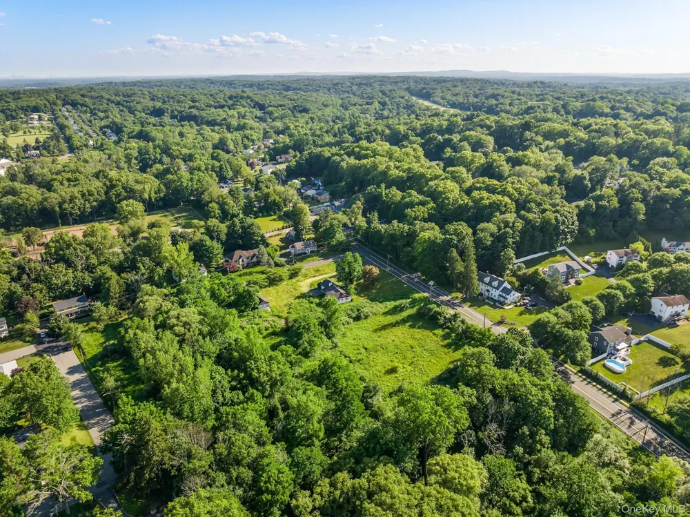 148 S Pascack Road Nanuet, NY 10954
