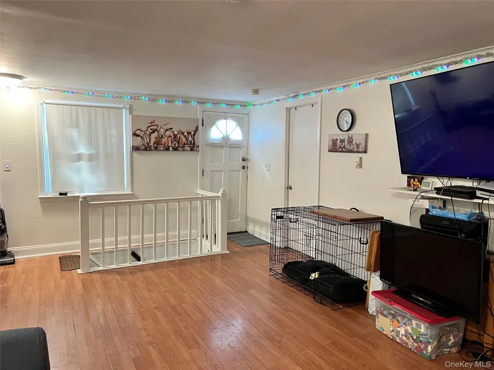 11 Primrose Path Manorville, NY 11949