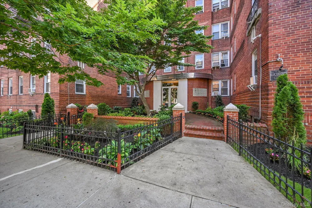 6536 Wetherole Street #608 Rego Park, NY 11374