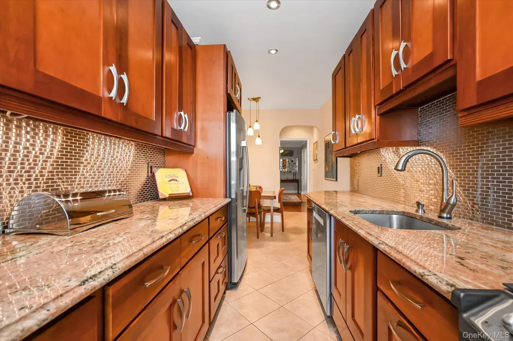 6536 Wetherole Street #608 Rego Park, NY 11374