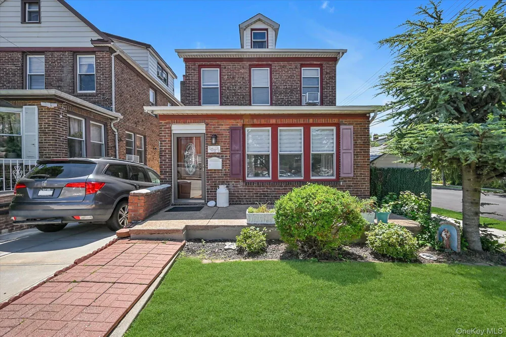 202-02 36th Avenue Bayside, NY 11361