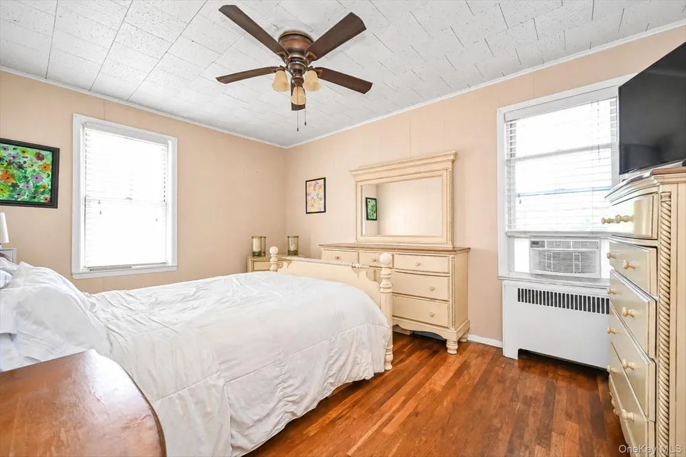 202-02 36th Avenue Bayside, NY 11361