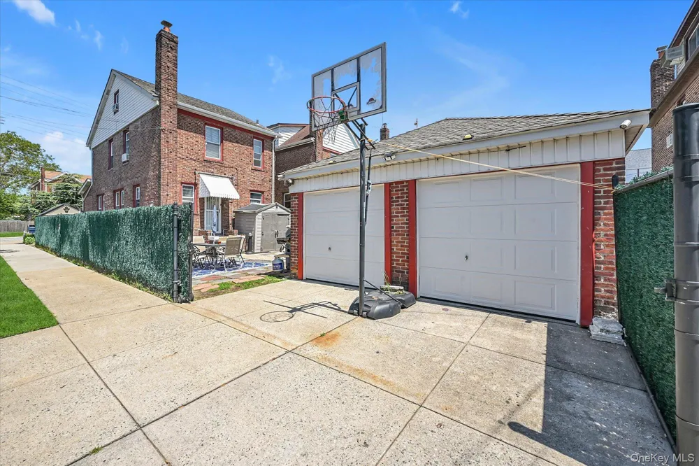 202-02 36th Avenue Bayside, NY 11361