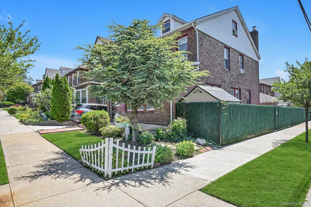 202-02 36th Avenue Bayside, NY 11361