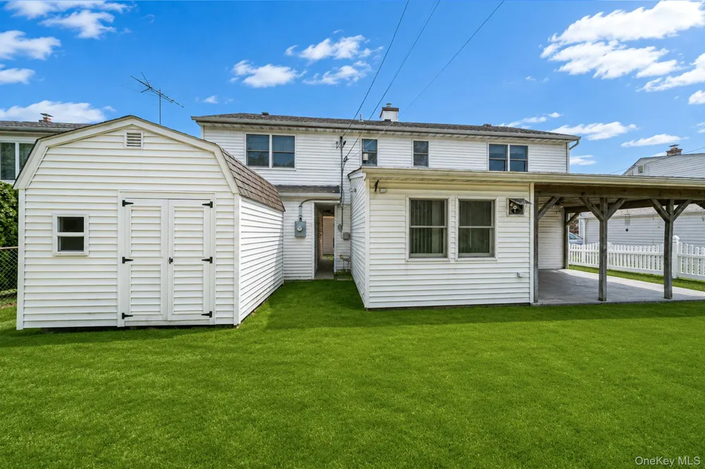 120 Ranch Lane Levittown, NY 11756