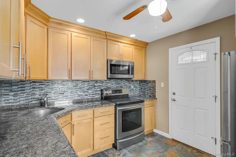 120 Ranch Lane Levittown, NY 11756