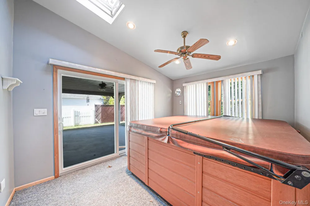 120 Ranch Lane Levittown, NY 11756