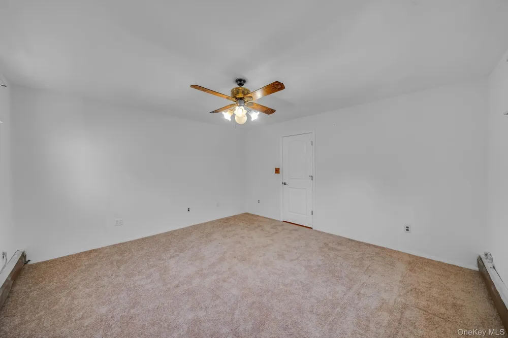 120 Ranch Lane Levittown, NY 11756