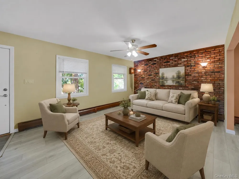 120 Ranch Lane Levittown, NY 11756