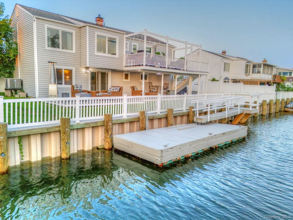 3784 Carrel Boulevard Oceanside, NY 11572