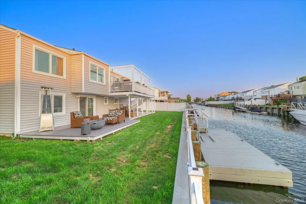 3784 Carrel Boulevard Oceanside, NY 11572