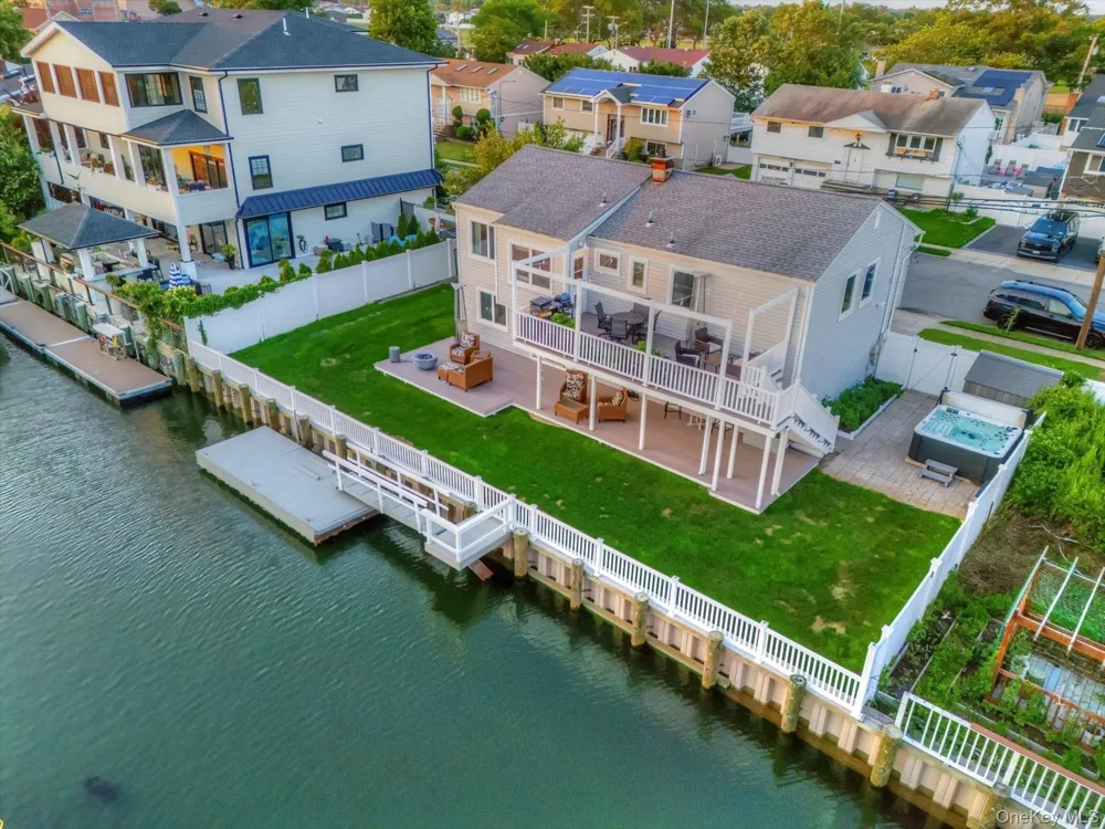 3784 Carrel Boulevard Oceanside, NY 11572