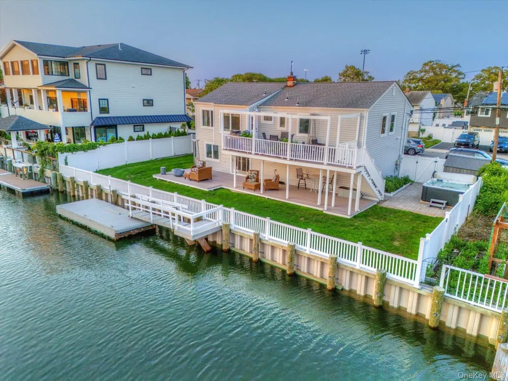 3784 Carrel Boulevard Oceanside, NY 11572