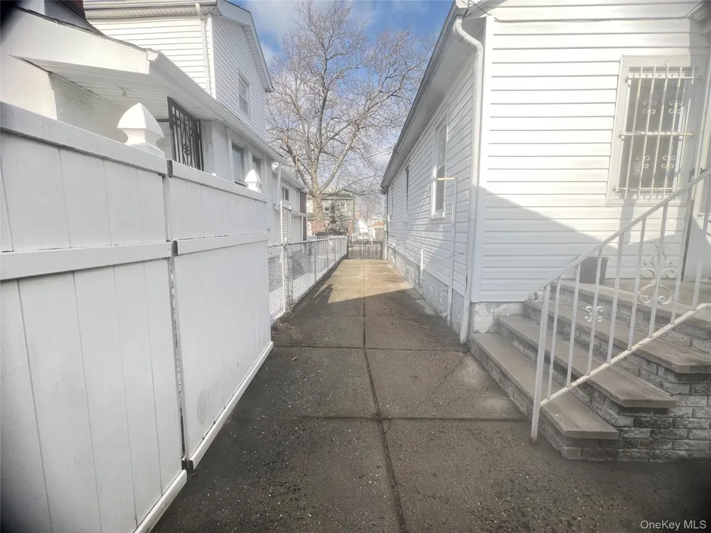 127-06 103rd Richmond Hill S., NY 11419