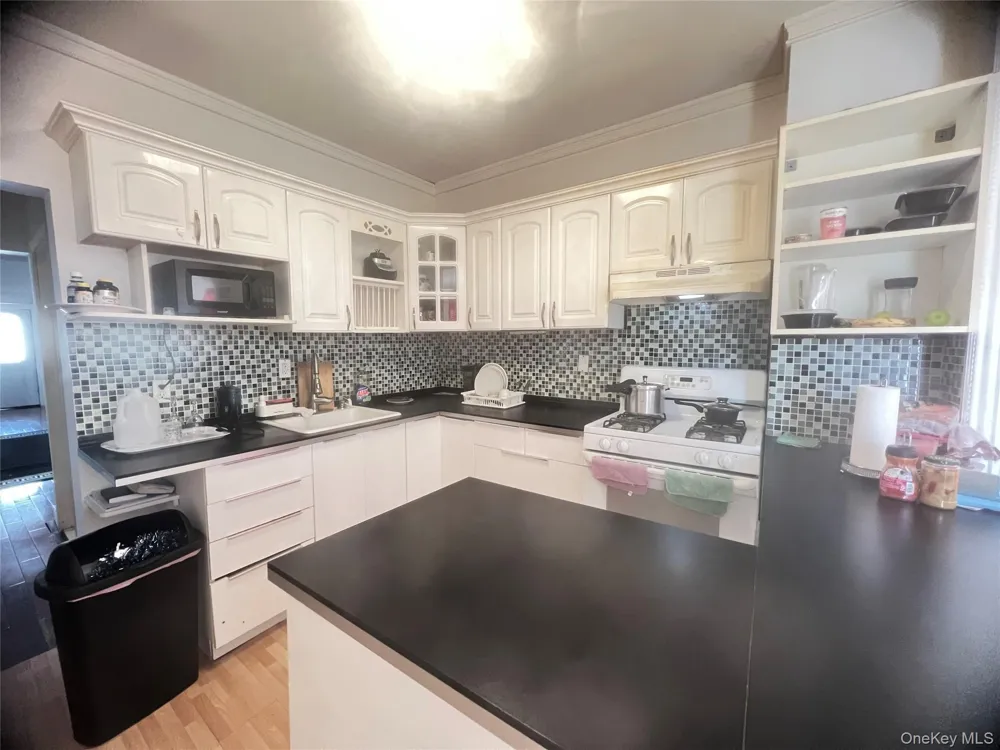 127-06 103rd Richmond Hill S., NY 11419