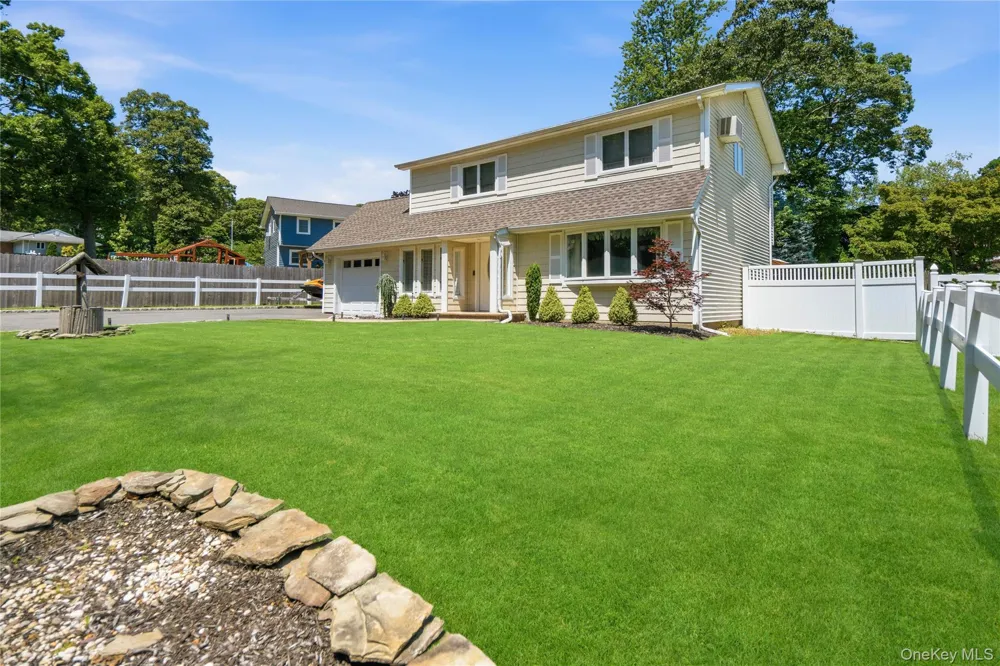 115 Patchogue Drive Rocky Point, NY 11778