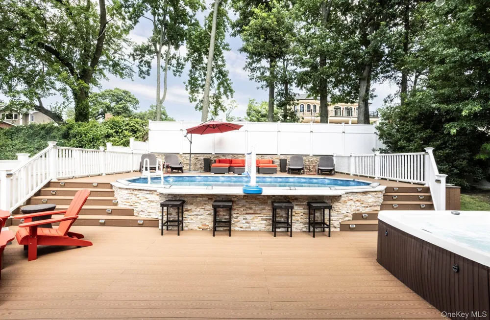 198-31 Pompeii Avenue Holliswood, NY 11423