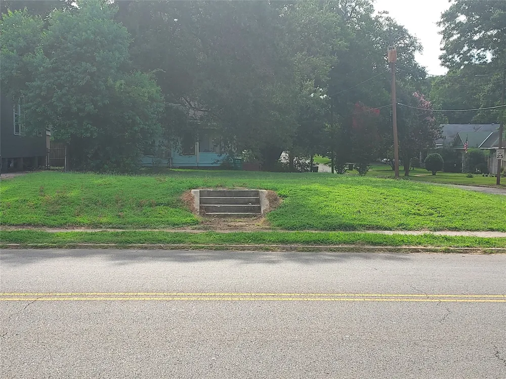 2029 Highland Shreveport, LA 71104