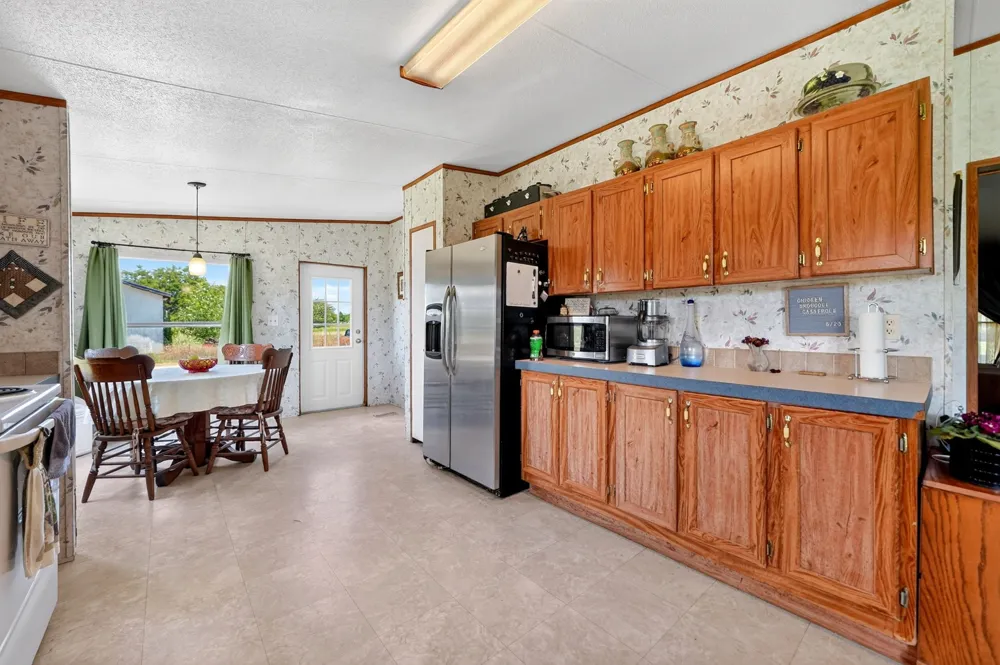 8900 Crestview Estate Road Quinlan, TX 75474