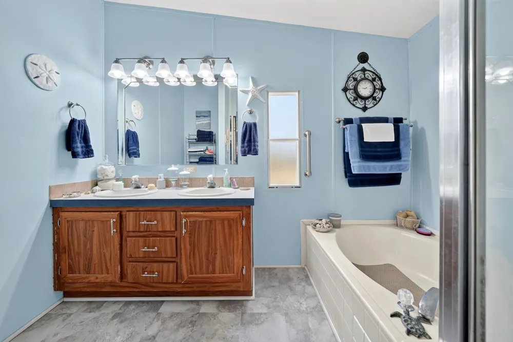 8900 Crestview Estate Road Quinlan, TX 75474
