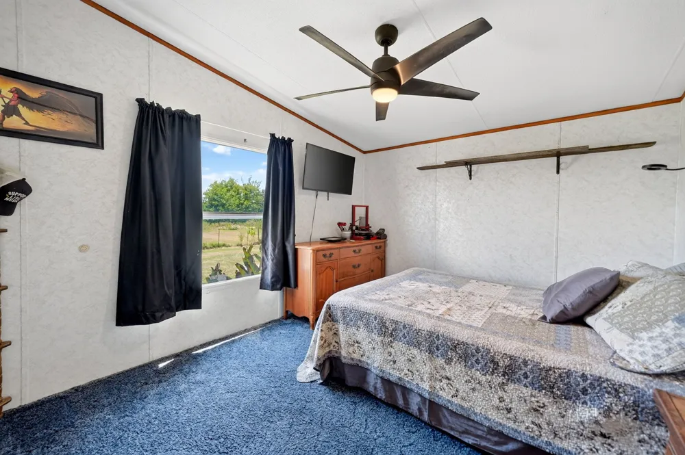 8900 Crestview Estate Road Quinlan, TX 75474