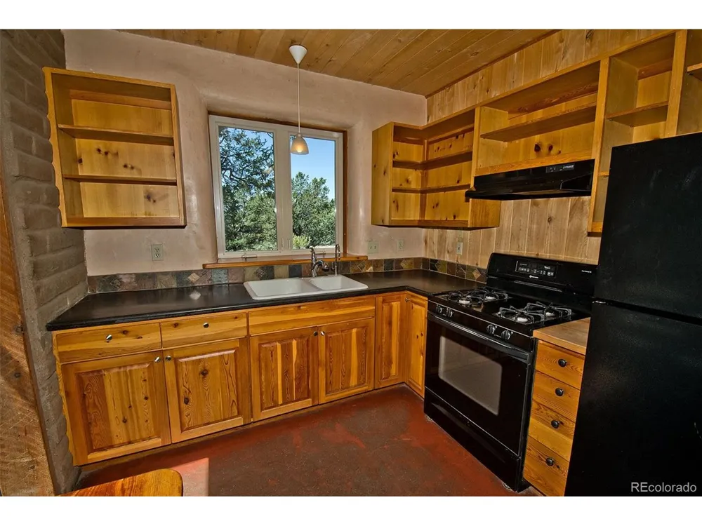 2108 Lone Pine Way Crestone, CO 81131