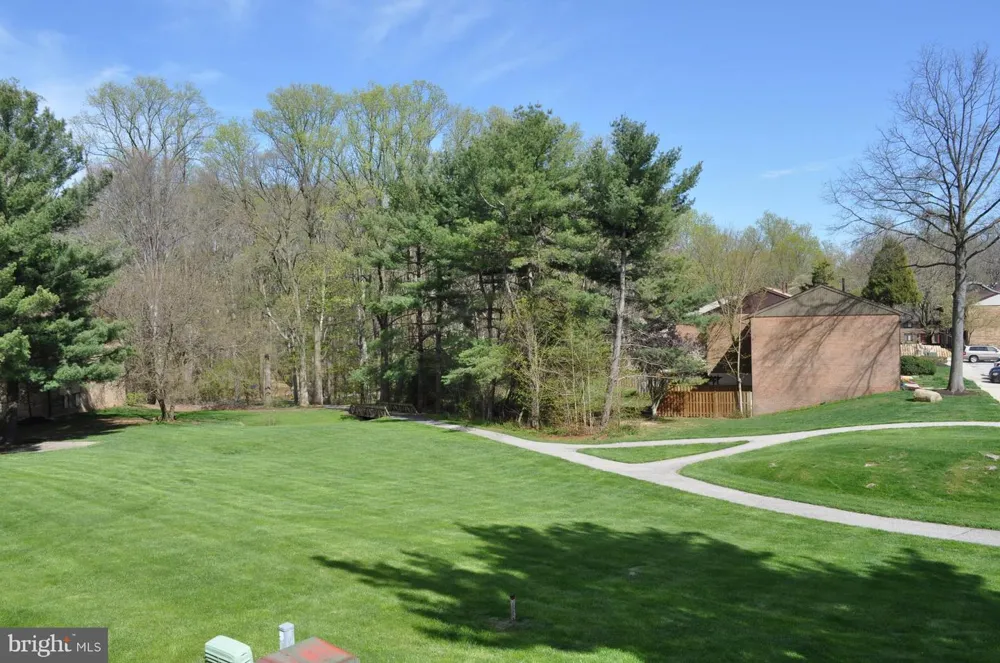 6091 MAJORS LANE #6 Columbia, MD 21045