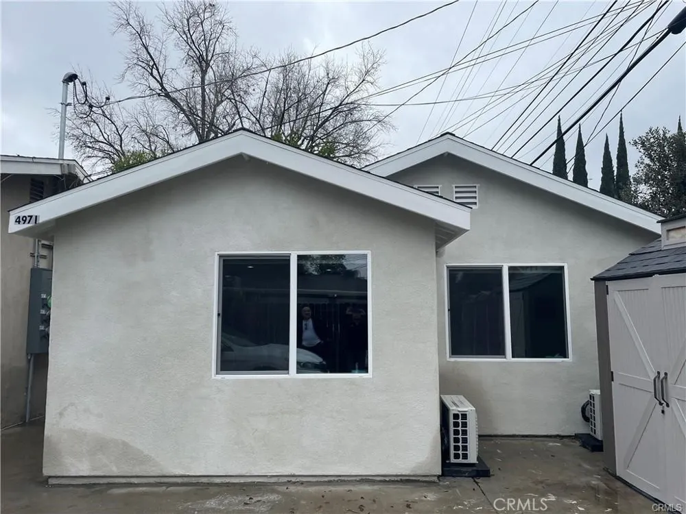 4971 Topanga Canyon Boulevard Woodland Hills, CA 91364