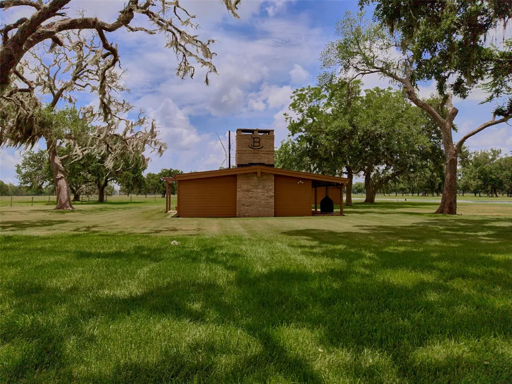 9920 Fm-457 Cedar Lane, TX 77415