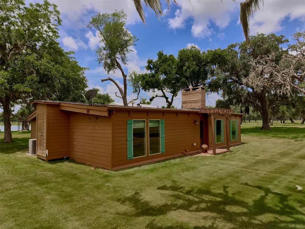 9920 Fm-457 Cedar Lane, TX 77415