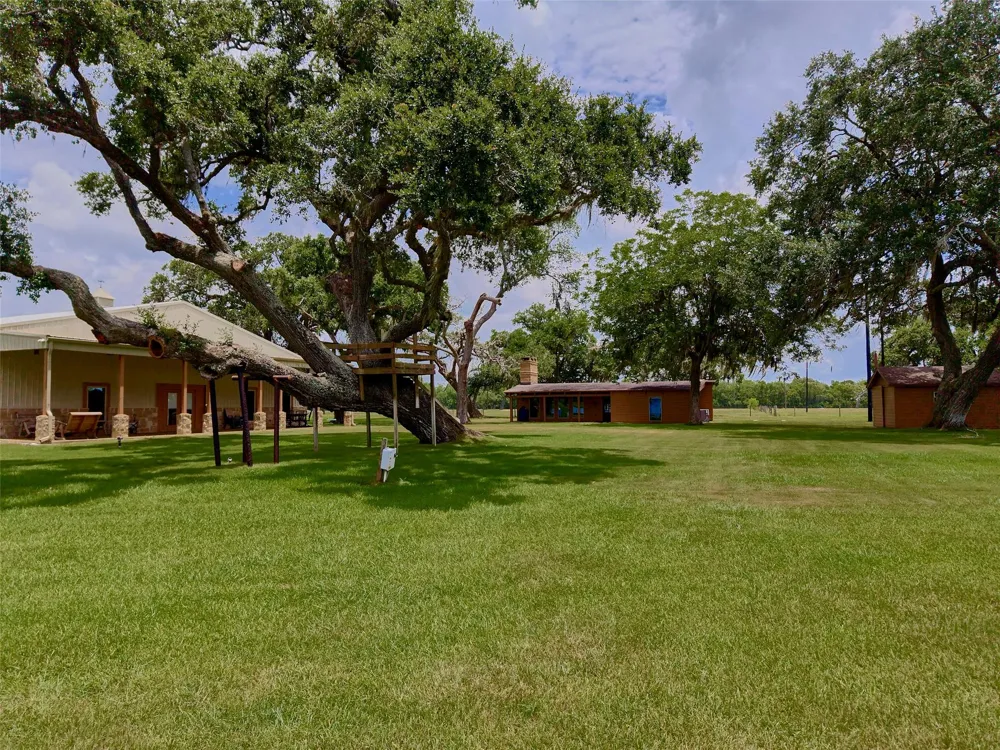 9920 Fm-457 Cedar Lane, TX 77415