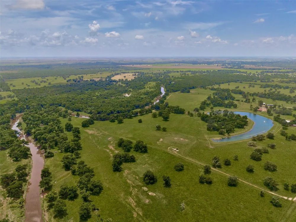 9920 Fm-457 Cedar Lane, TX 77415