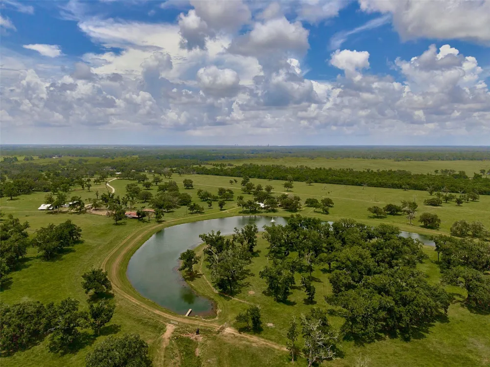 9920 Fm-457 Cedar Lane, TX 77415