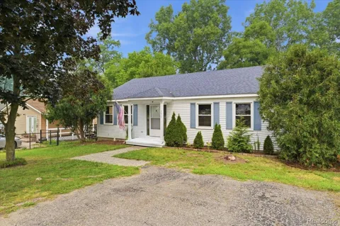 5608 Clinton River Drive