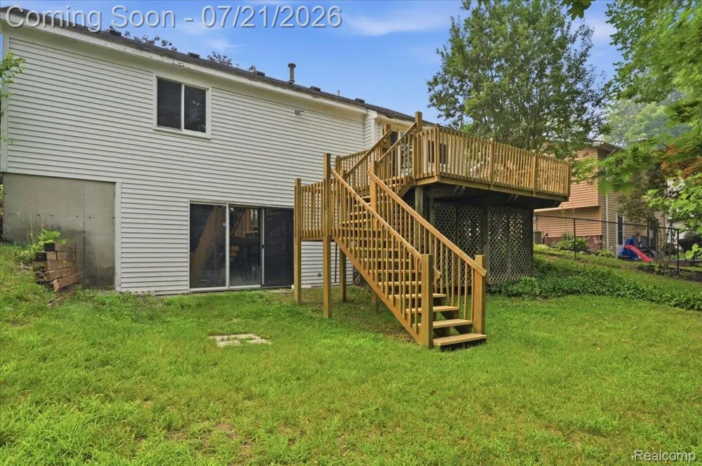5608 Clinton River Drive Waterford Charter Township, MI 48327