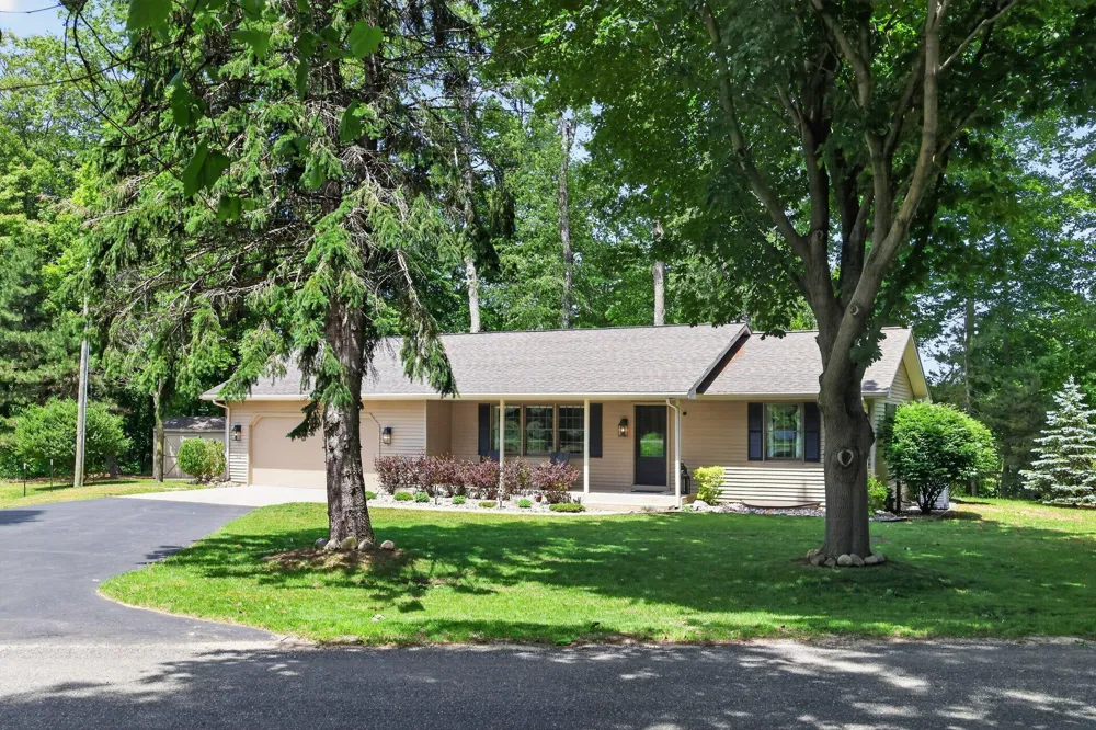 70070 2nd Avenue South Haven Charter Township, MI 49090