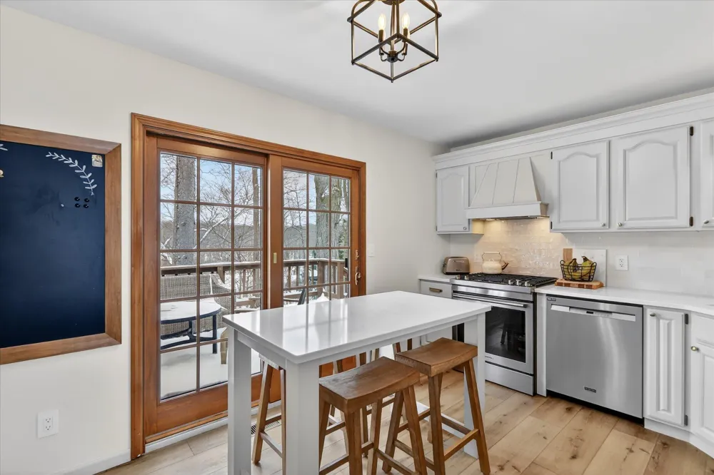 70070 2nd Avenue South Haven Charter Township, MI 49090