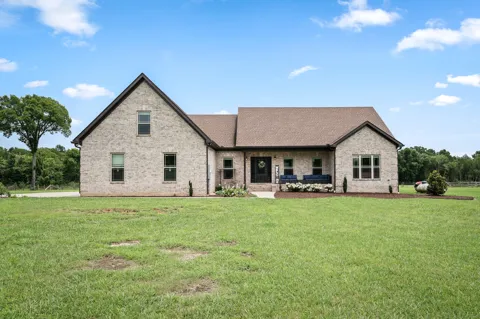 209 Adams Ln